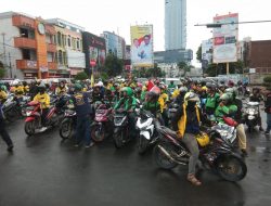 Tolak Kenaikan Harga BBM, Ratusan Driver Ojol Gelar Aksi Demontrasi