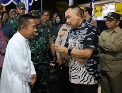 Di Tengah Cuaca Hujan, Bupati Purworejo Monitoring Malam Natal