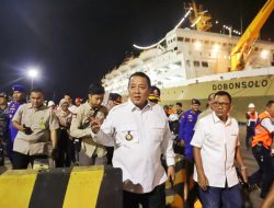 Gubernur Lampung Sambut Kedatangan Pemudik Di Pelabuhan Panjang