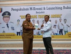 Gubernur Arinal Sebut Gagasan Buku Berjudul “Kata Orang Tentang Arinal” Dibuat M Kreasi Sangat Bernilai