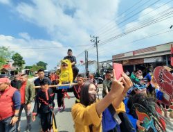 Cagub Arinal Djunaidi Disambut Meriah Atraksi Budaya di Lampung Barat