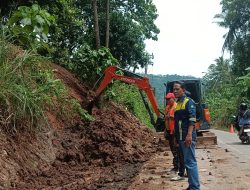 BMBK Lampung Benahi Drainase Jalan Lempasing-Padang Cermin, Target Bebas Lubang Jelang Lebaran
