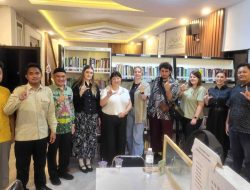 Biro Hukum Setda Provinsi Lampung Terima Kunjungan Mahasiswa Charles Sturt University Australia
