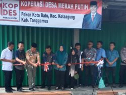 Perdana, Camat Kotaagung Adi Putra Launching Gerai Sembako KDMP Kota Batu